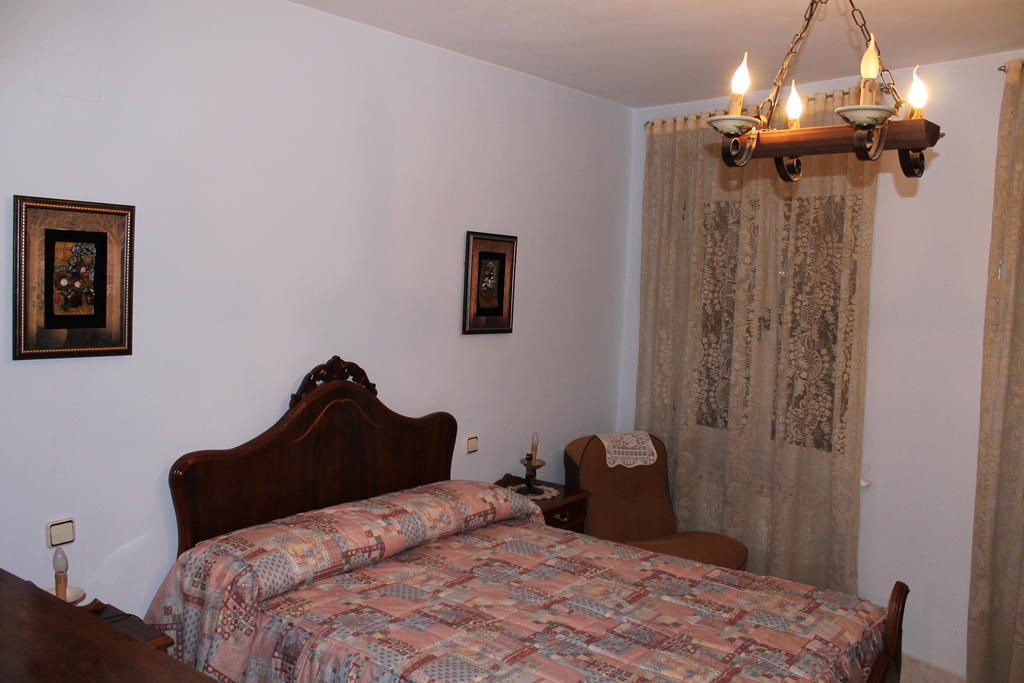 Casa De La Virginia Villa Valdealgorfa Oda fotoğraf