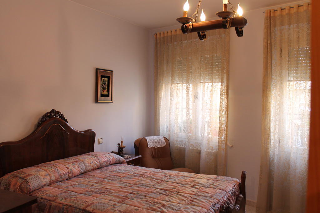 Casa De La Virginia Villa Valdealgorfa Oda fotoğraf