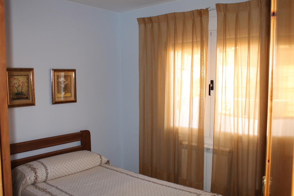 Casa De La Virginia Villa Valdealgorfa Oda fotoğraf